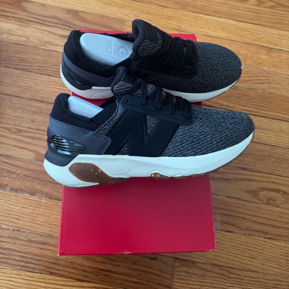New Balance Shoes - New Balance Comfortable Brand New Size 8